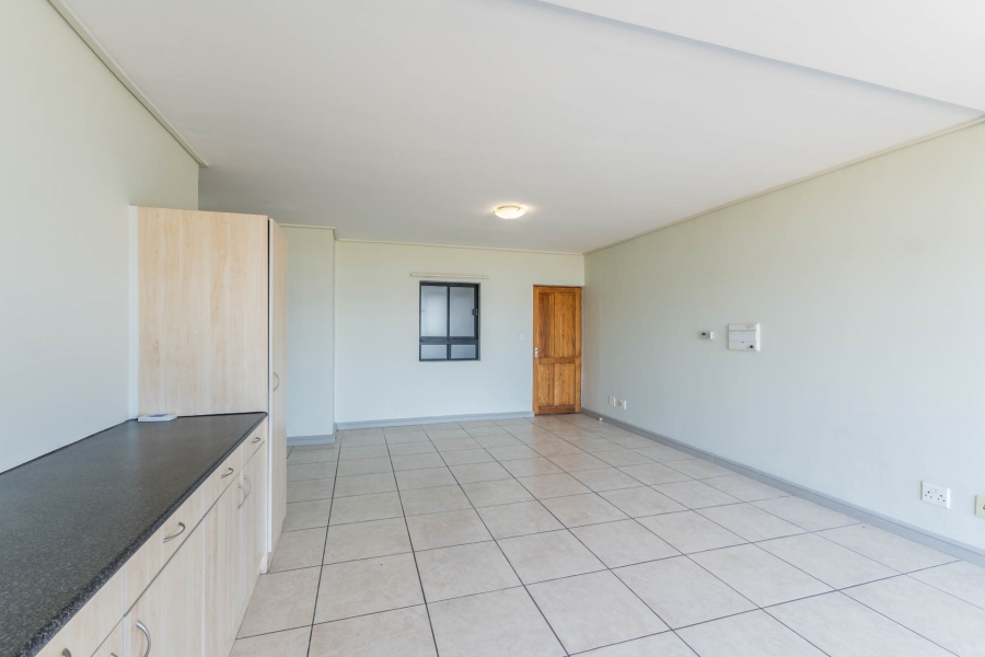 1 Bedroom Property for Sale in Royal Ascot Western Cape